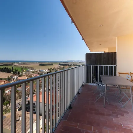 Apartamento Con Piscina Comunitaria. Tcanigo9b شقة