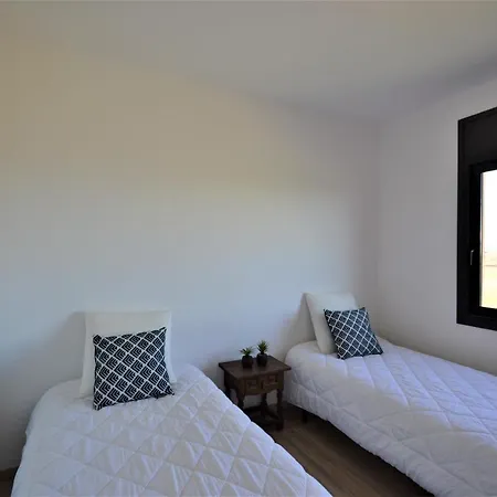 Apartamento Con Piscina Comunitaria. Tcanigo9b شقة *